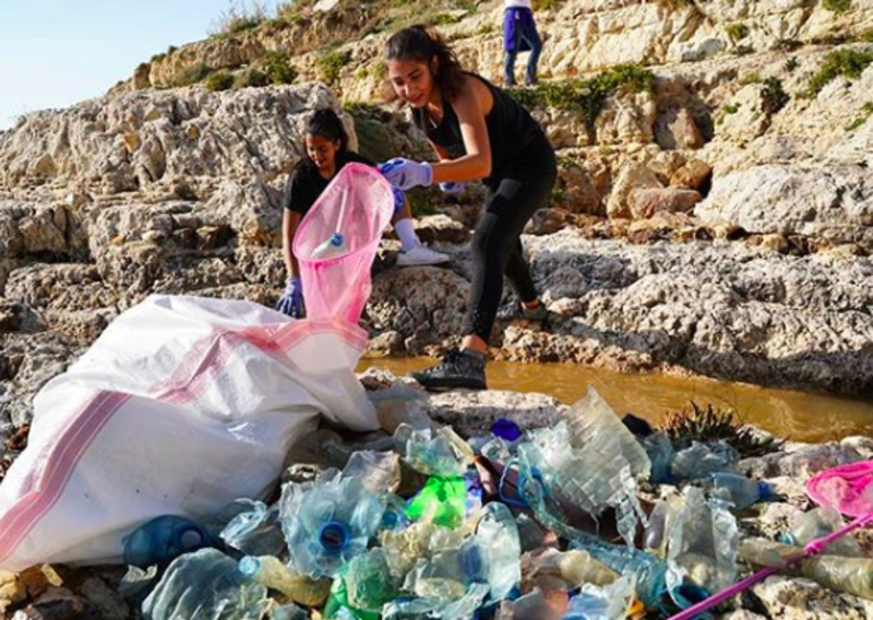 Volunteers cleaning up Lebanese coastlines