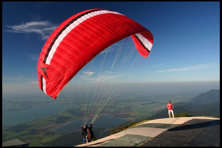 xiaoxiao paraglide