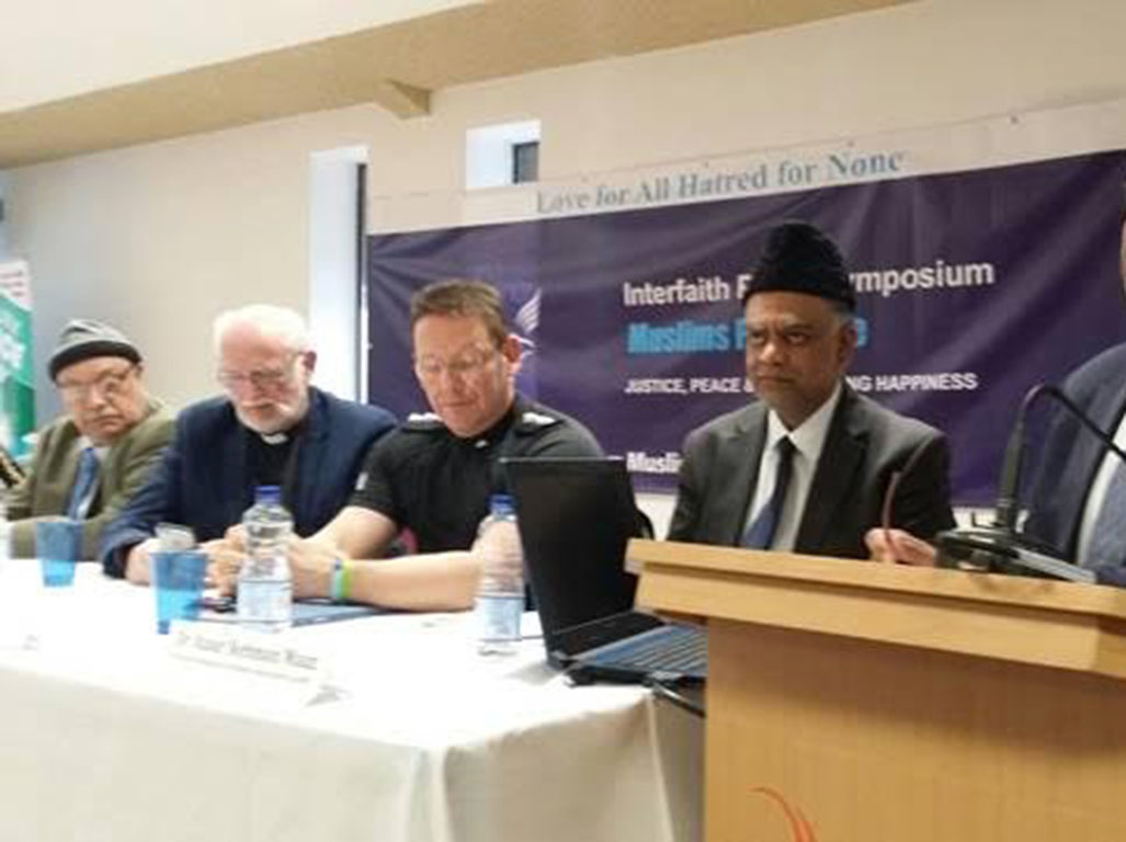 From left to right: Muhammad Ashgar AM, Rev Aled Edwards, DCI Jones and Dr Ata-Ur-Rehman Maaz AMA Cardiff President