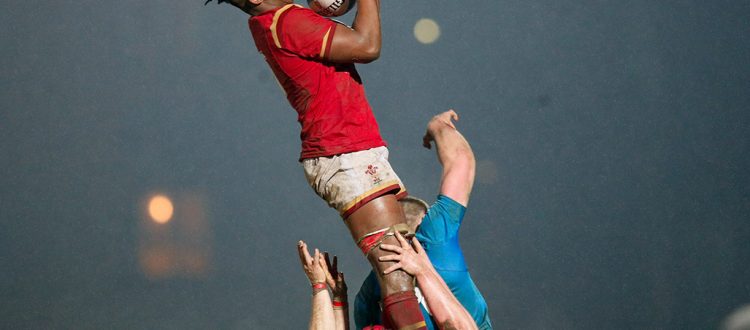 Max Williams claims line out ball against Italy