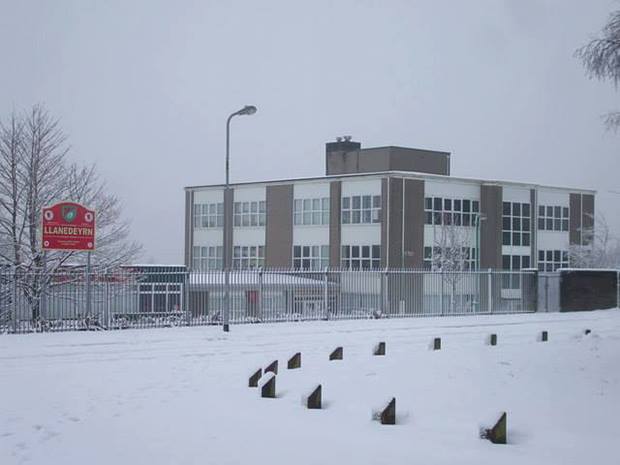 Schools to close after snow warning The Cardiffian